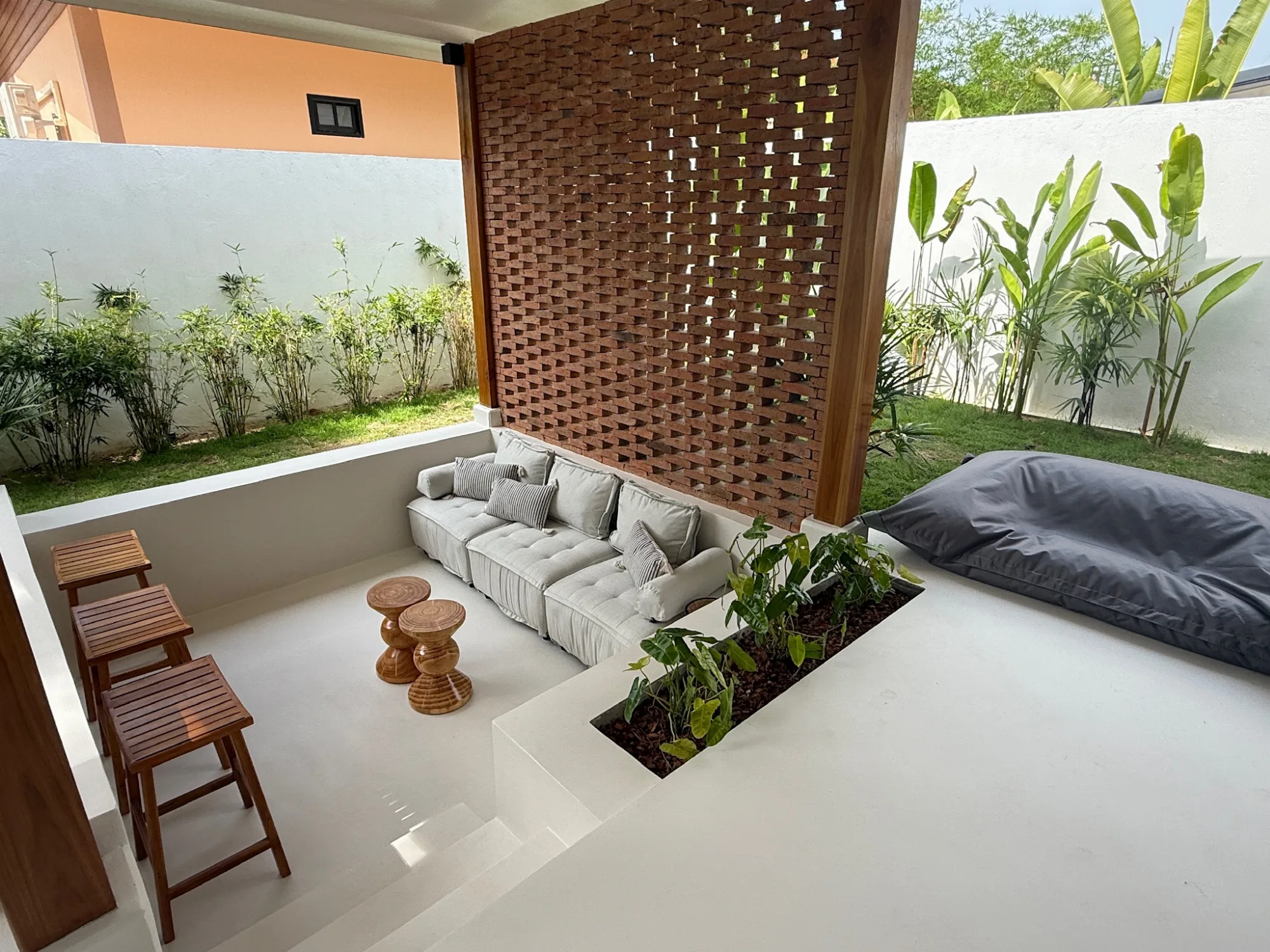 One-bedroom pool villa
