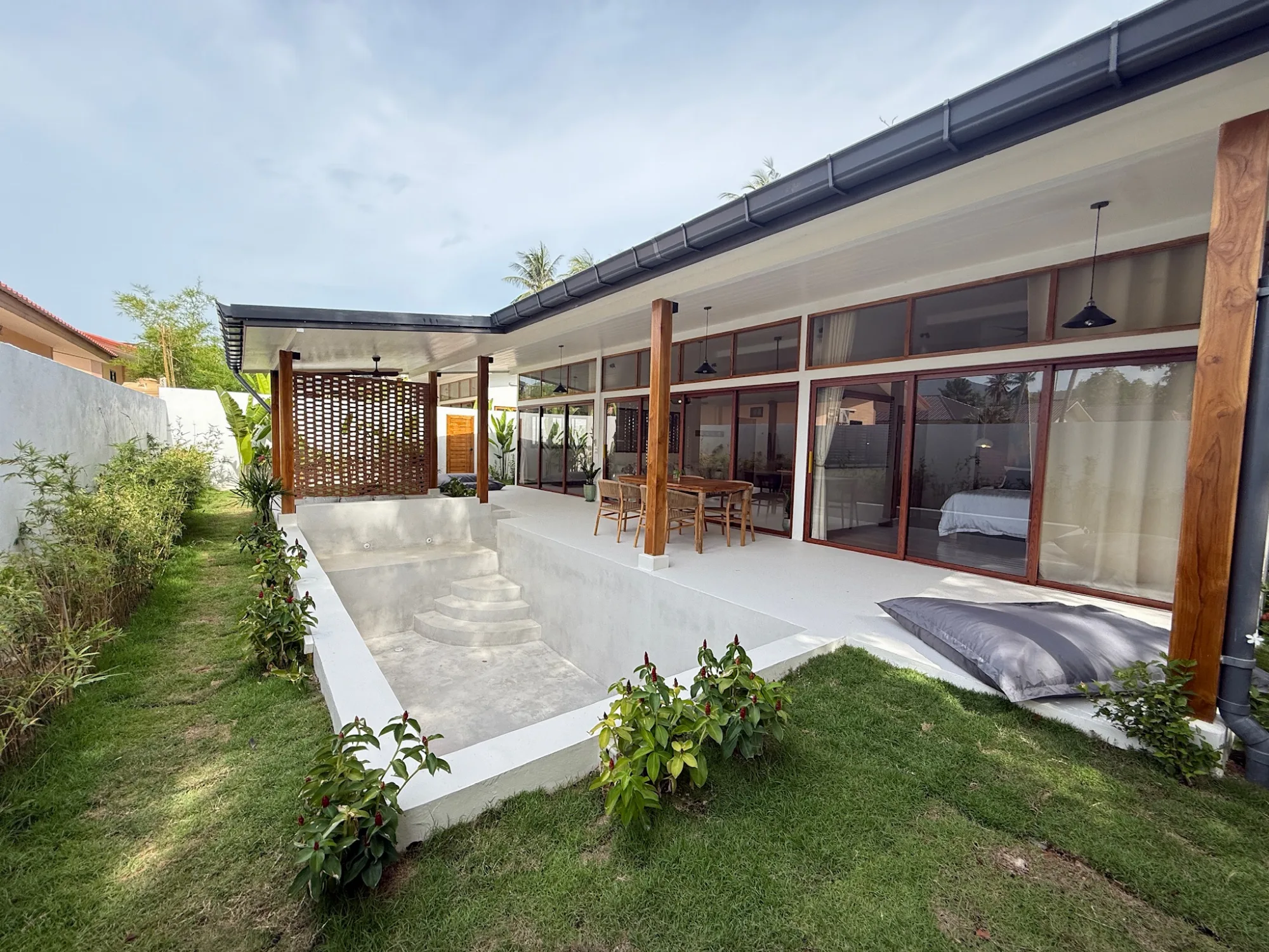 One-bedroom pool villa